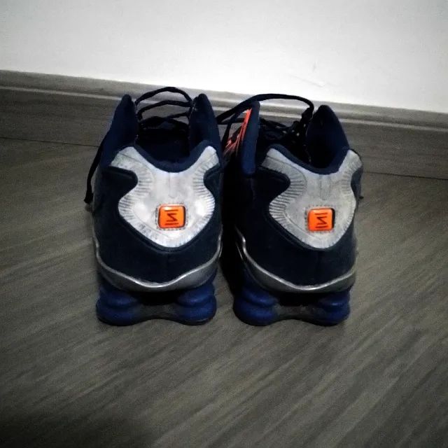 Tênis Nike Shox TL Preto e Laranja - Foto 3