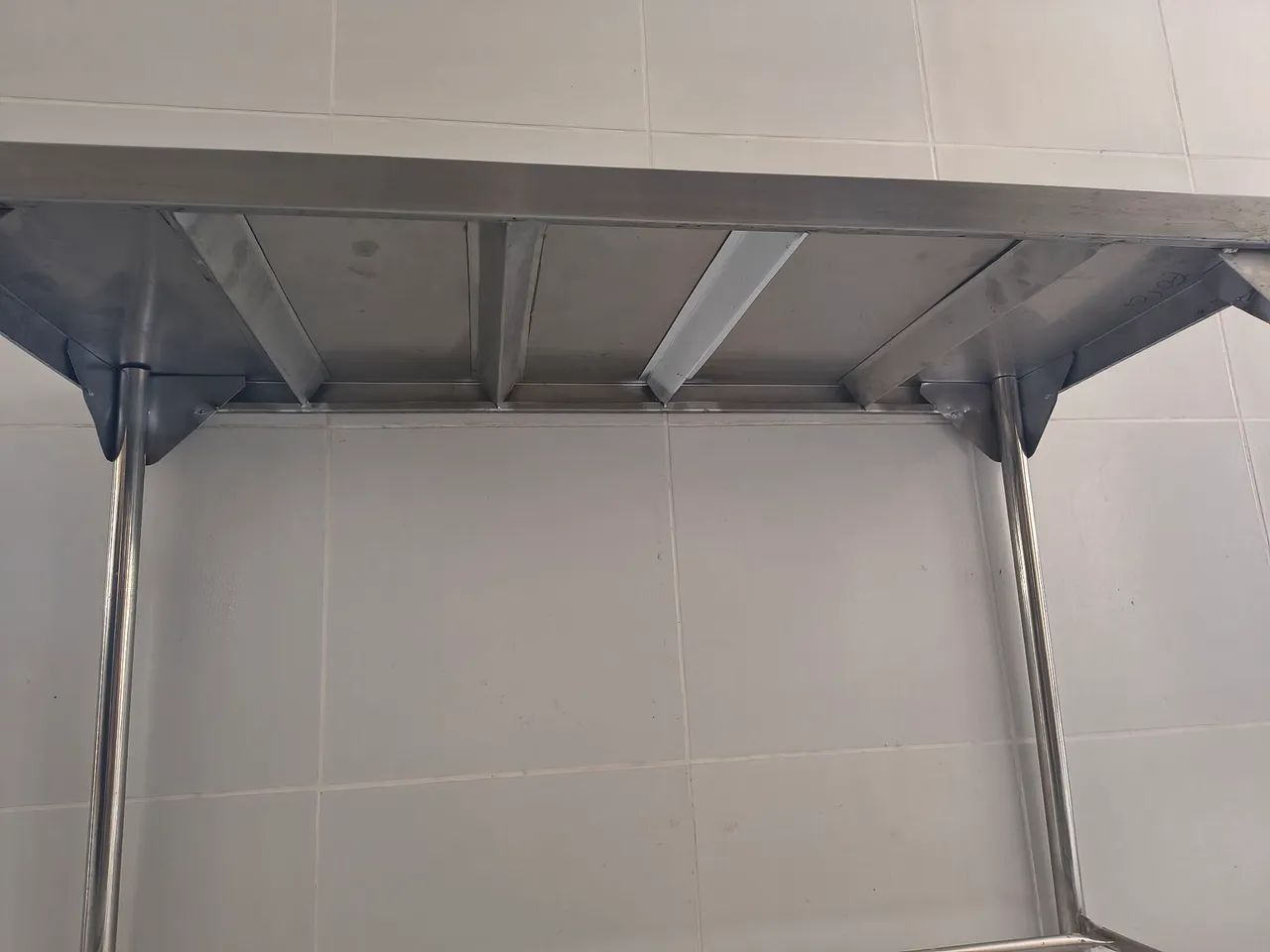 Mesa Industrial em Aço Inox - Excelente Estado - Foto 3
