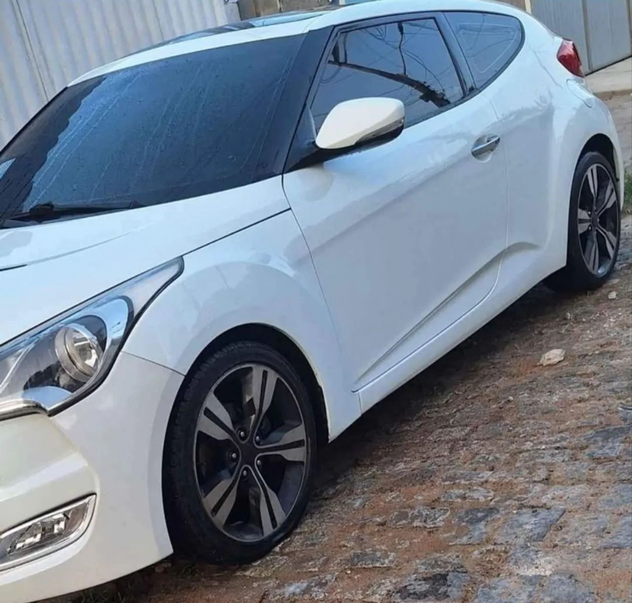 Hyundai Veloster 2013