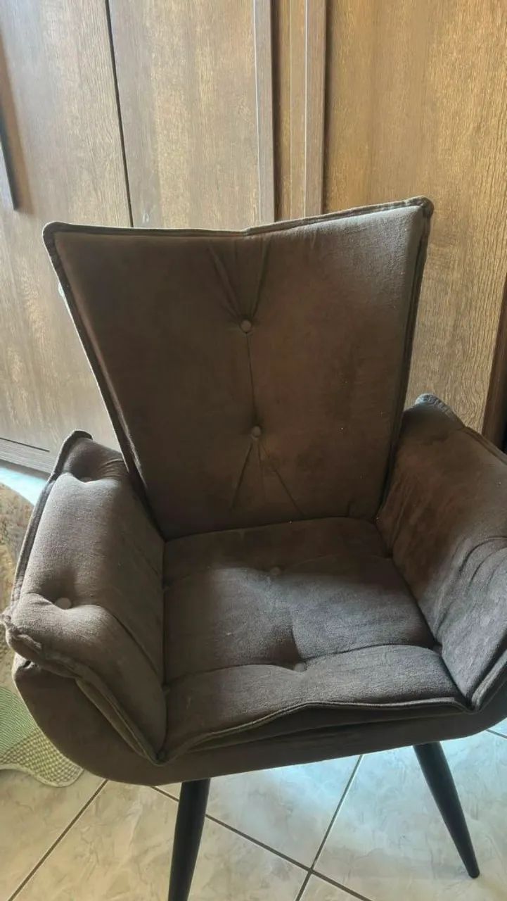 Poltrona Decorativa Opala em Suede Marrom - Foto 2