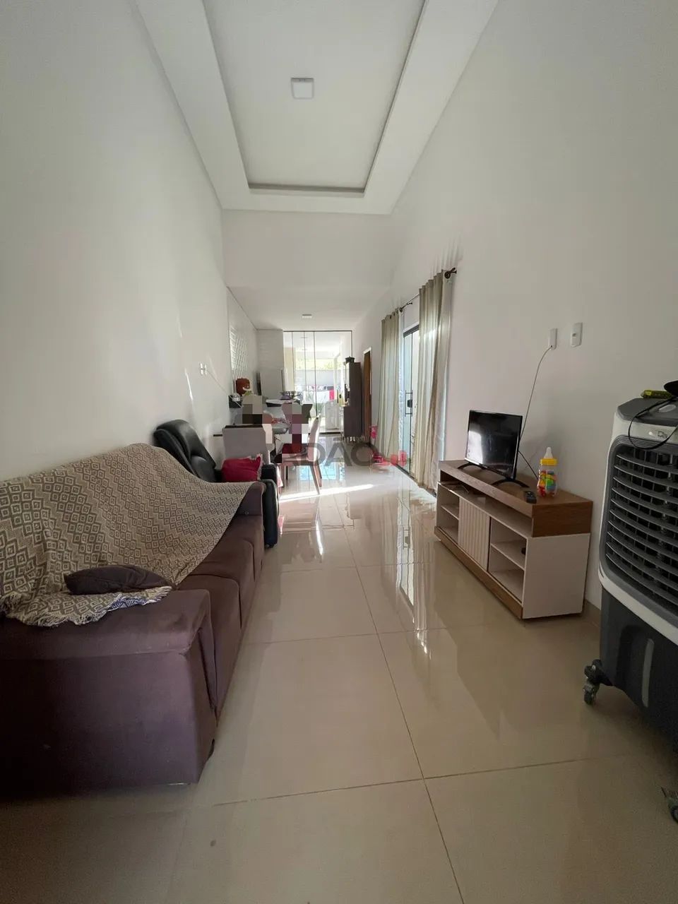 excelente casa com armários, com 03 Quartos setor parque das nações