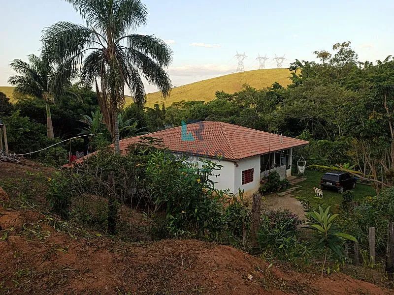 CHÁCARA FORMADA DE FÁCIL ACESSO EM LORENA -SP