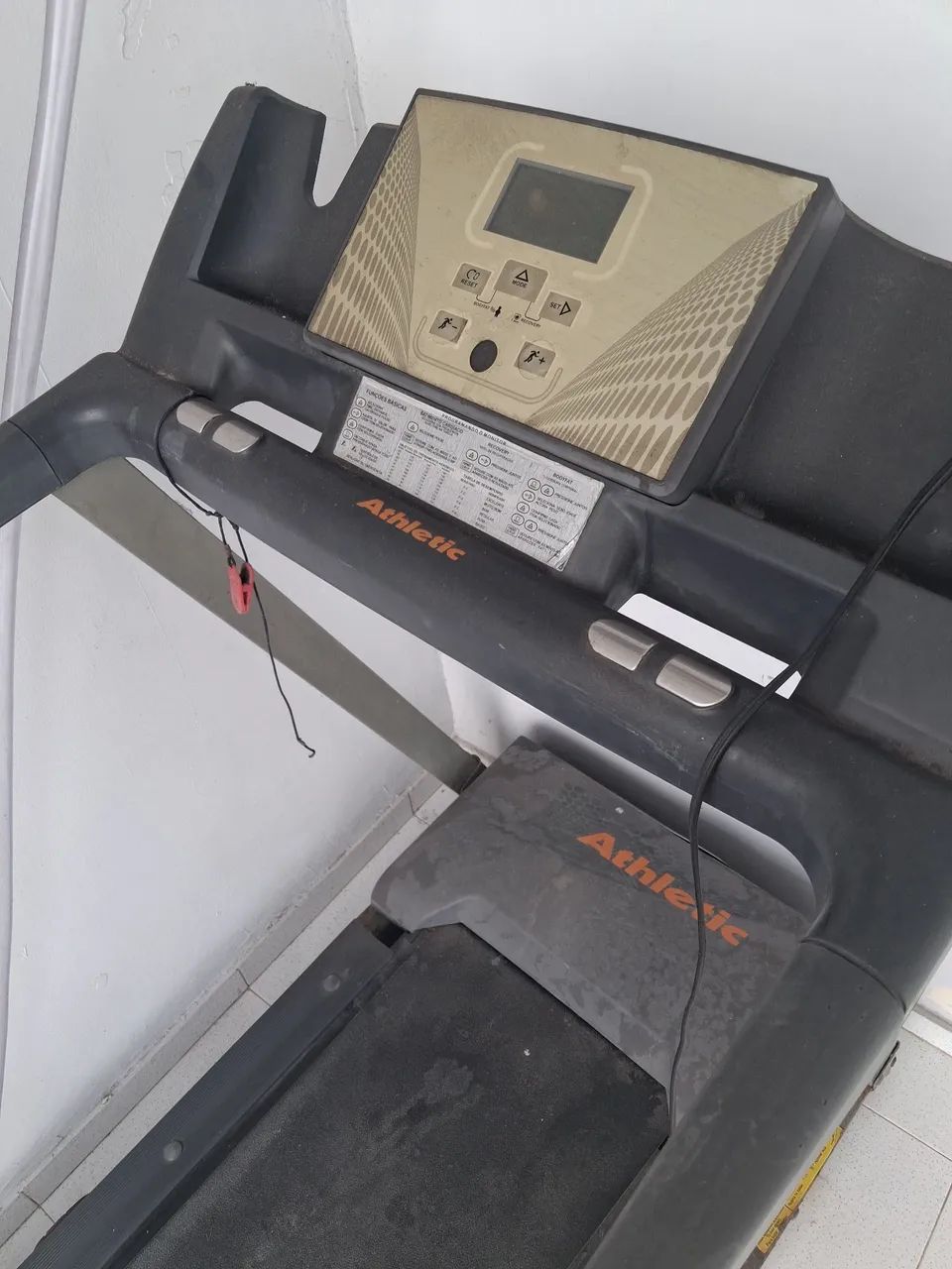 Vendo esteira de academia para conserto  - Foto 2