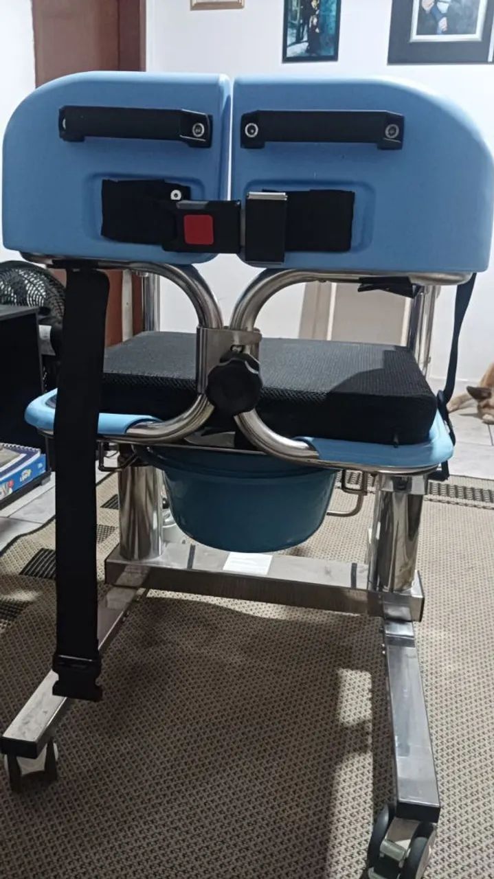 Cadeira de Transferência e Banho  - Foto 3