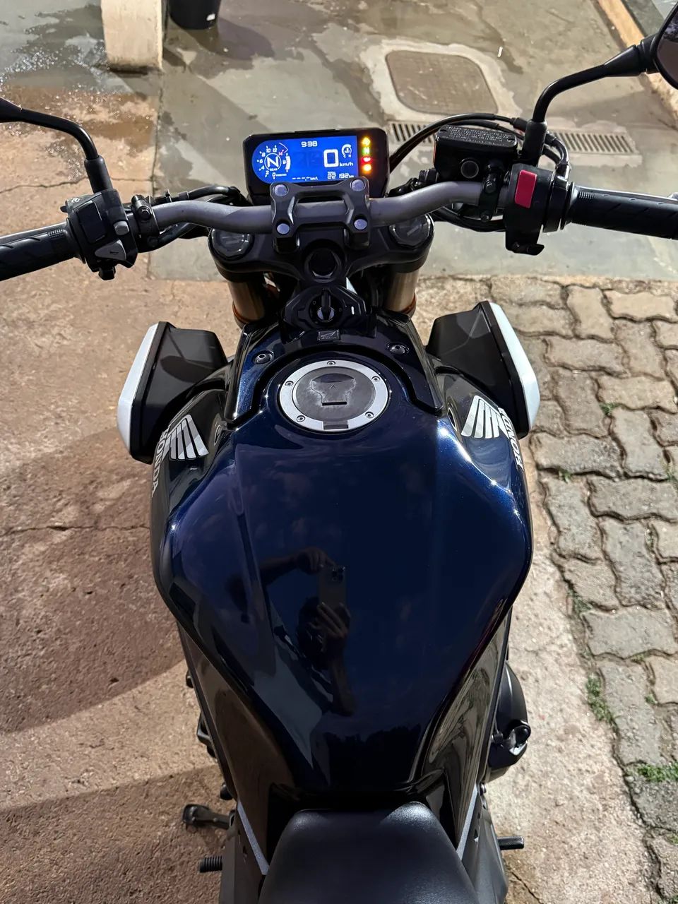 CB 650r 2021 - Foto 5