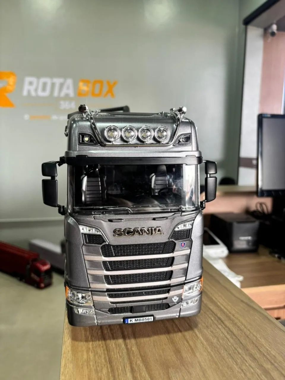 CAMINHÃO SCANIA + PRANCHA 3 EIXOS - Foto 2