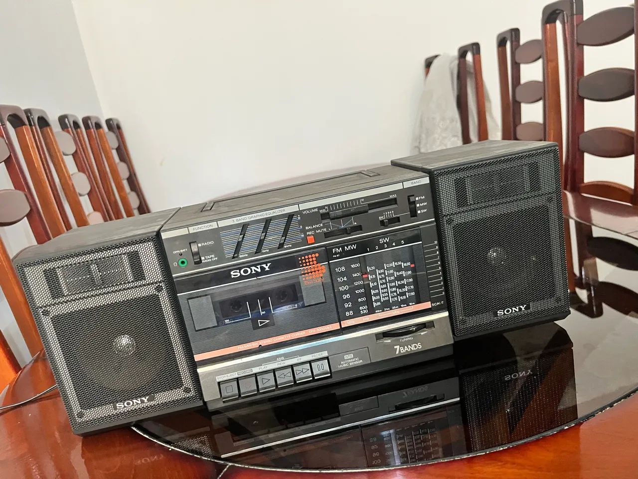 Rádio sony antigo funcionando
