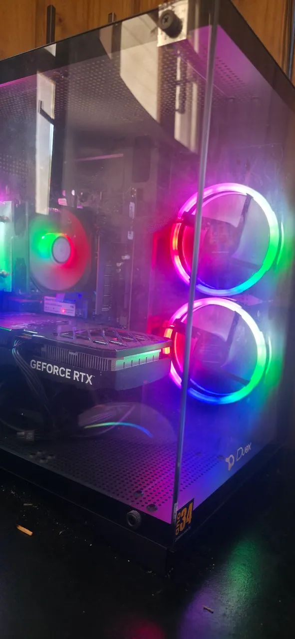 PC gamer453824921689794561