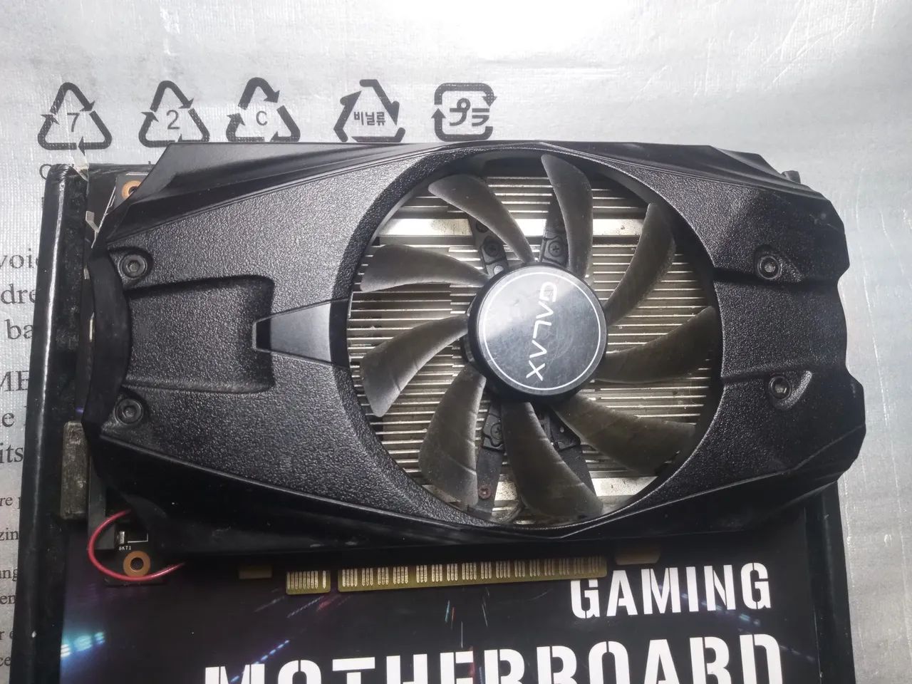 Placa de Vídeo GeForce GTX 1050 Ti 4GB OC DDR5 128Bits 50IQH8DSN8OC - Galax - Foto 5