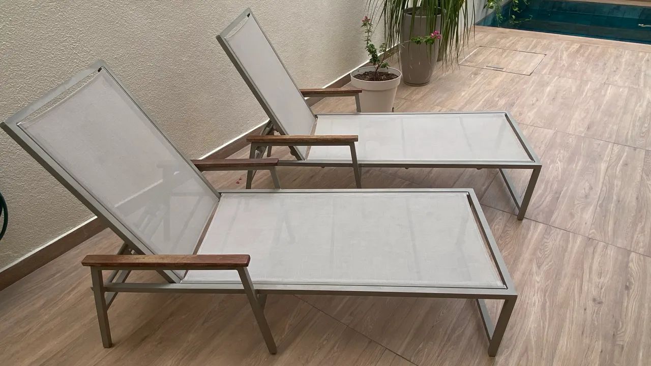 2 cadeiras de sol/ espreguiçadeiras 