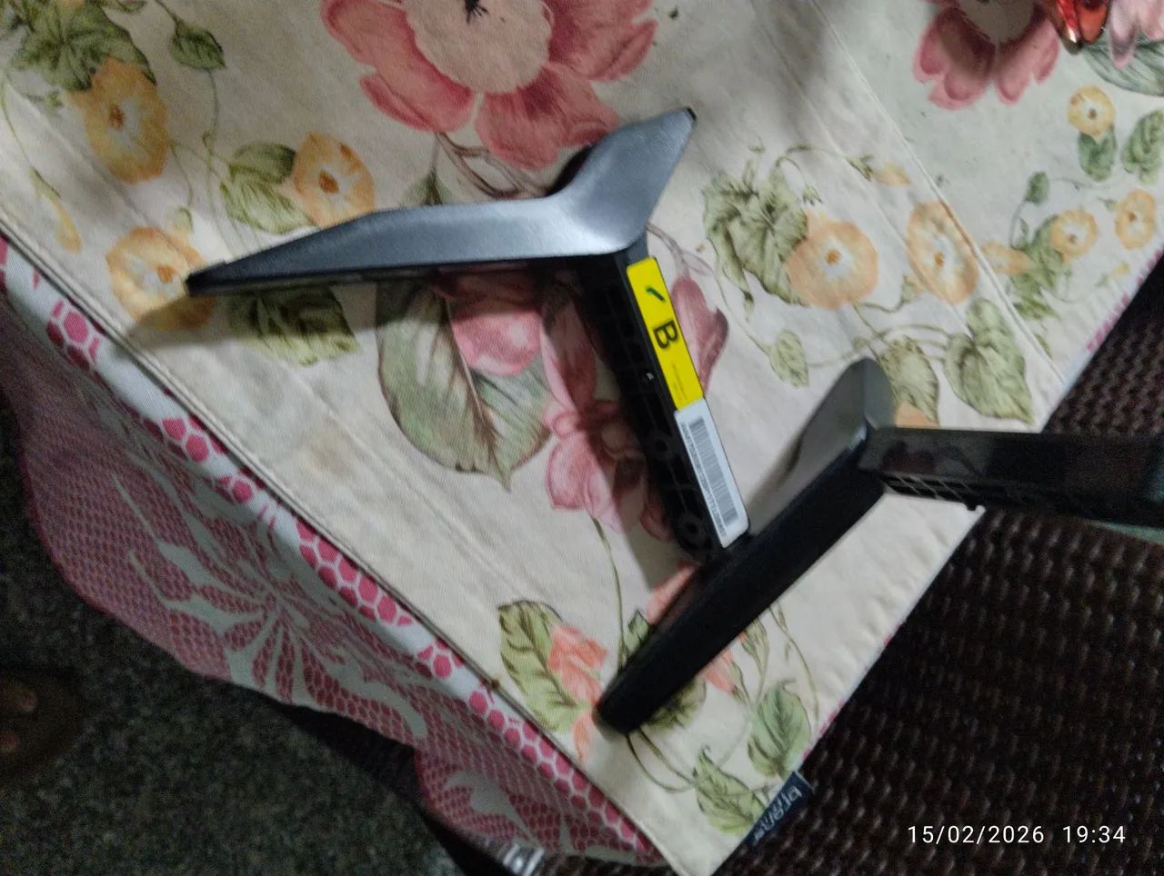 Pe base pedestal. Tv LG 50 polegadas