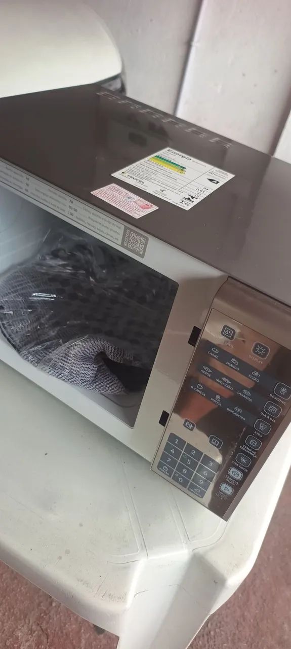 Desapego microondas Eletrolux novo - Foto 2