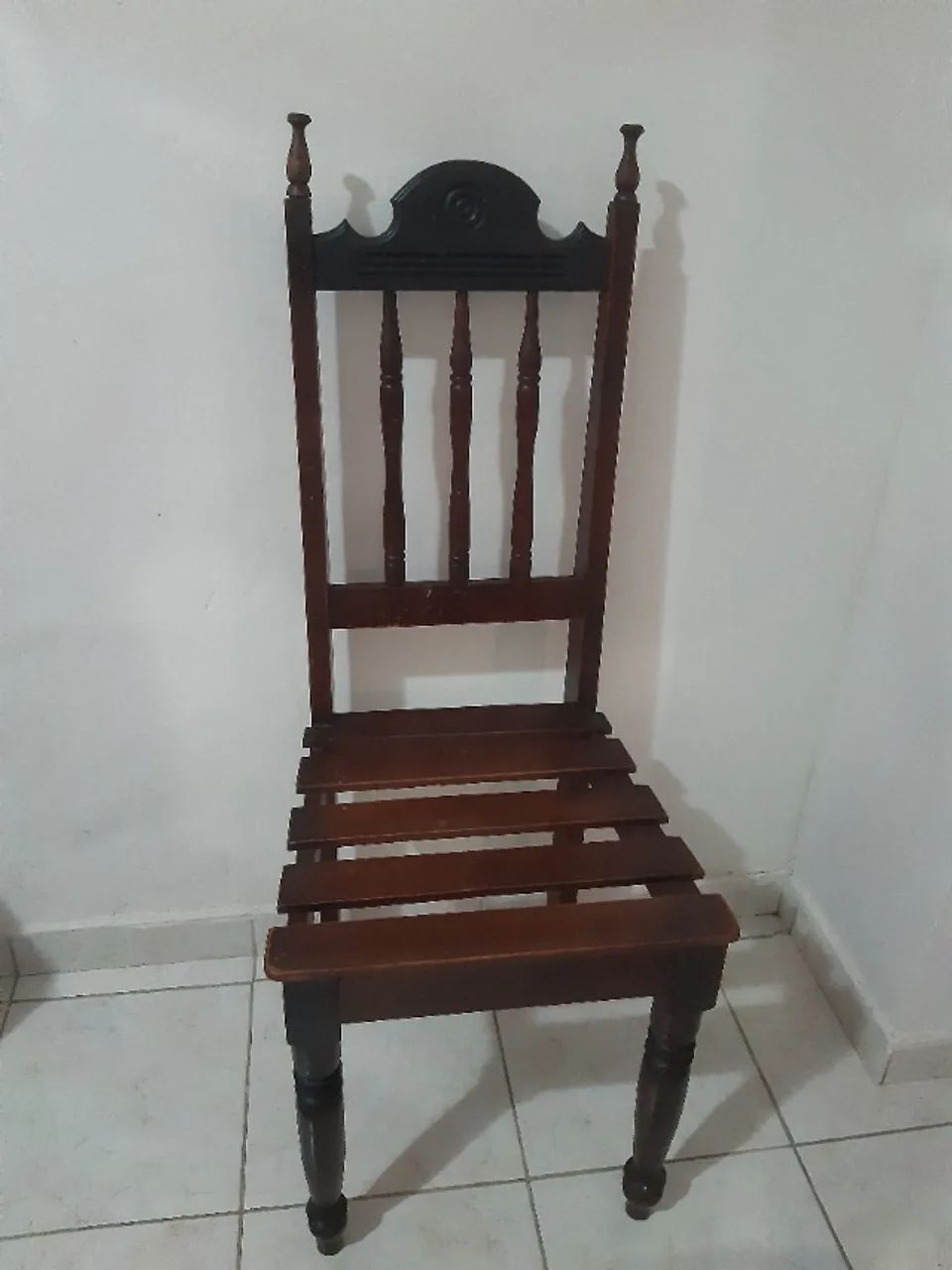 Mesa jantar com 6 cadeiras madeira  - Foto 5