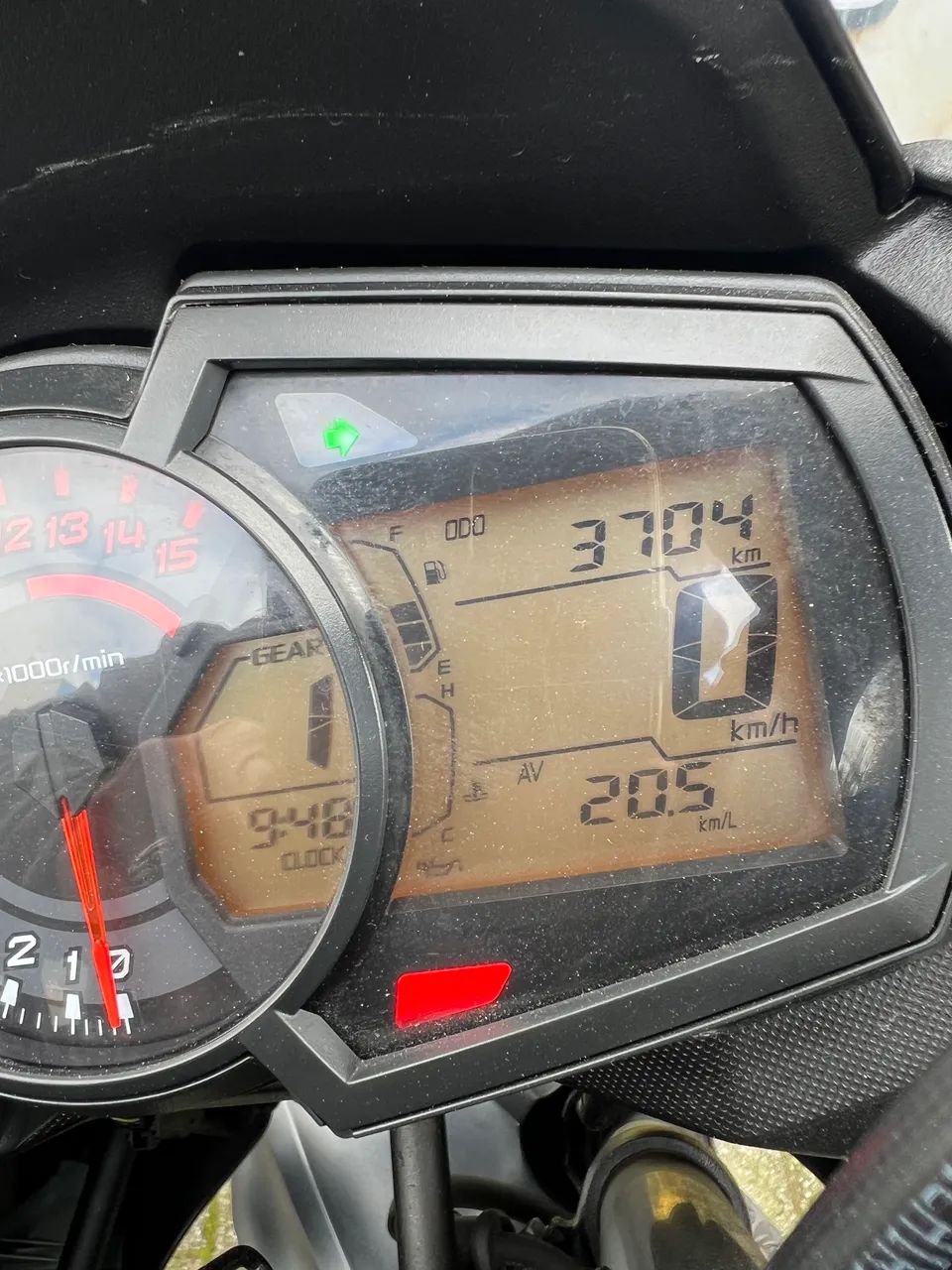 Kawasaki Versys 300 3.700 km leilão de financeira - Foto 3