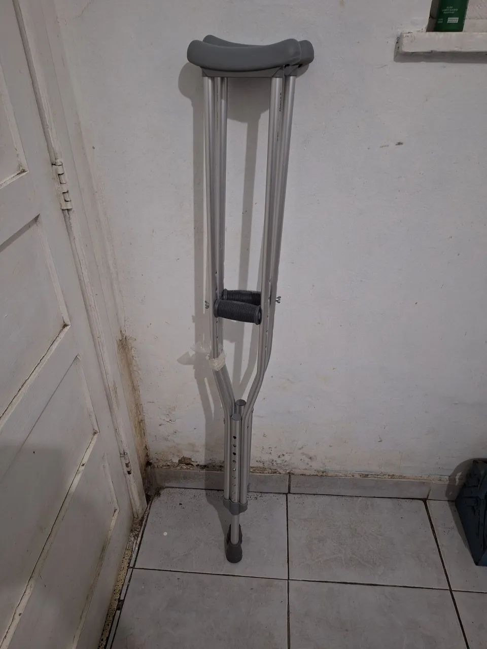 Vendo par de Muletas da marca Mercur - Foto 3