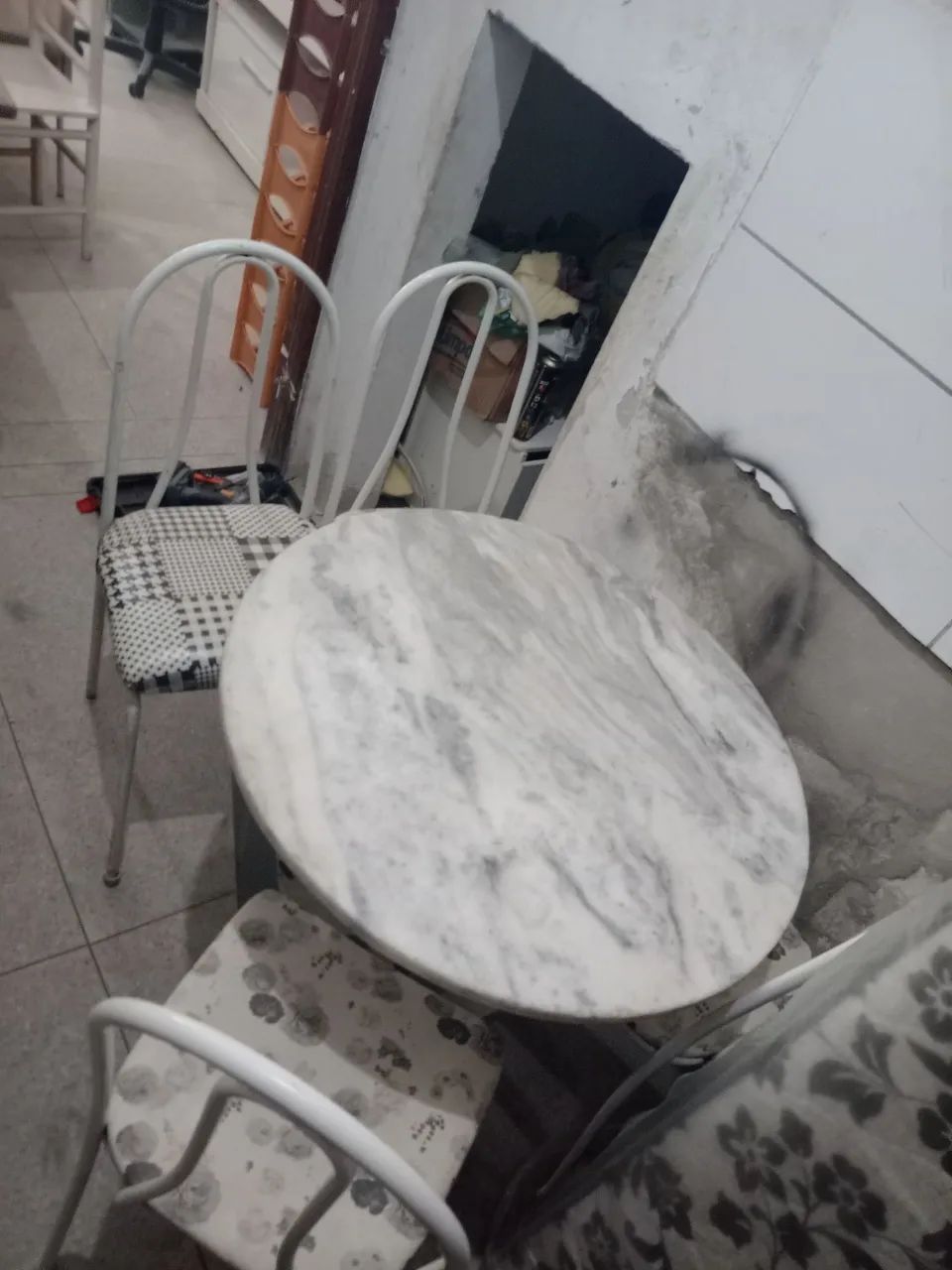 Mesa 4 cadeiras  - Foto 2