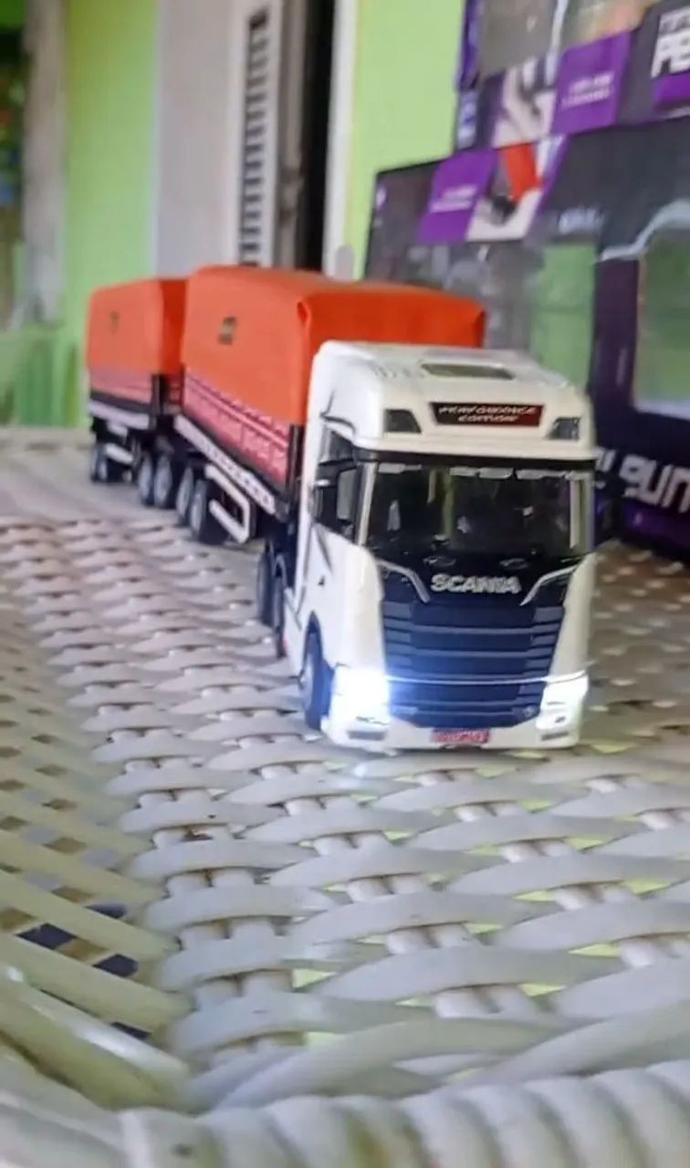 Miniatura de Carreta Graneleira  - Foto 4