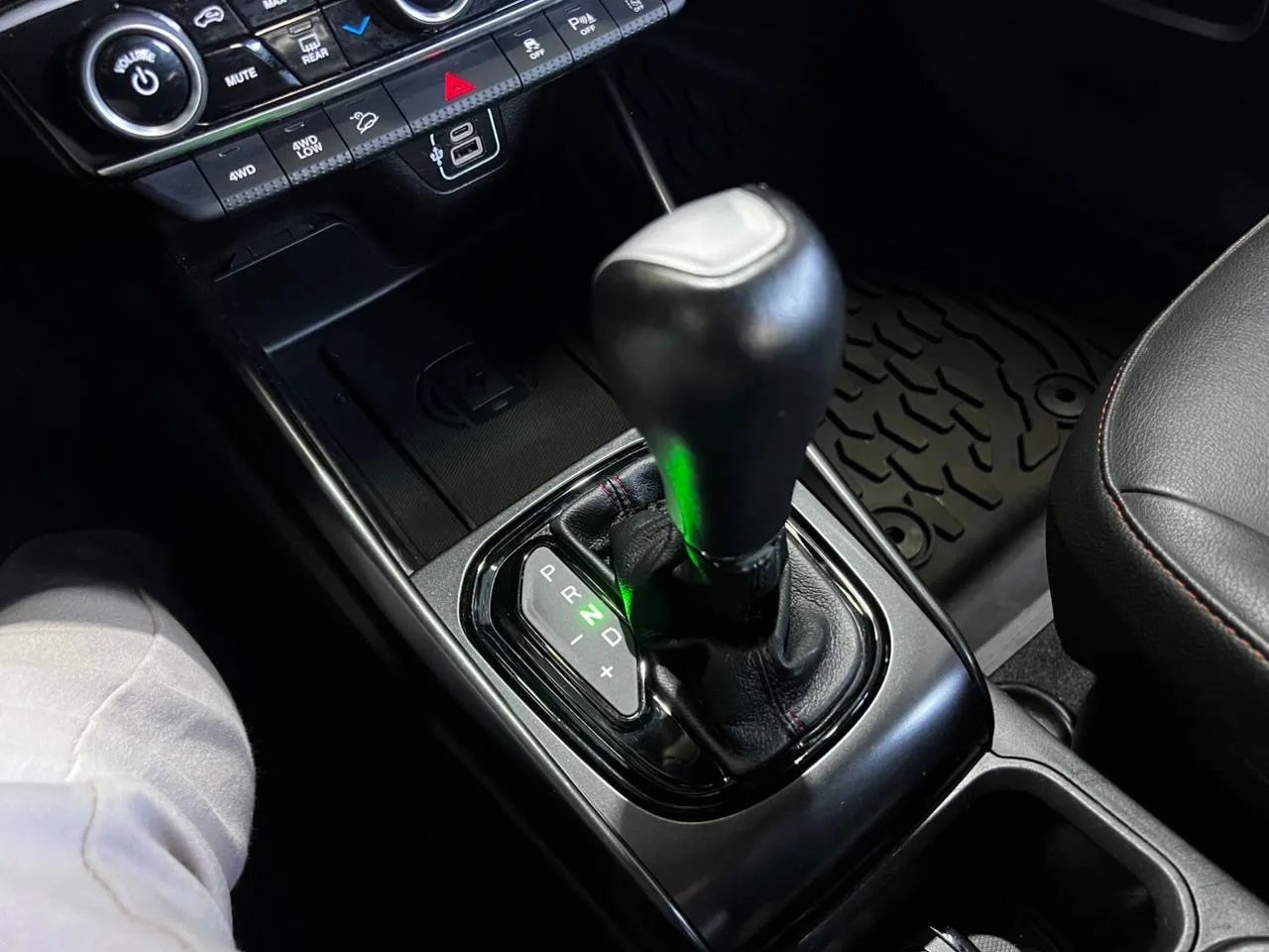 Fiat Toro Ultra 2.0 16V 4X4 Diesel AUT 2022 - Foto 10