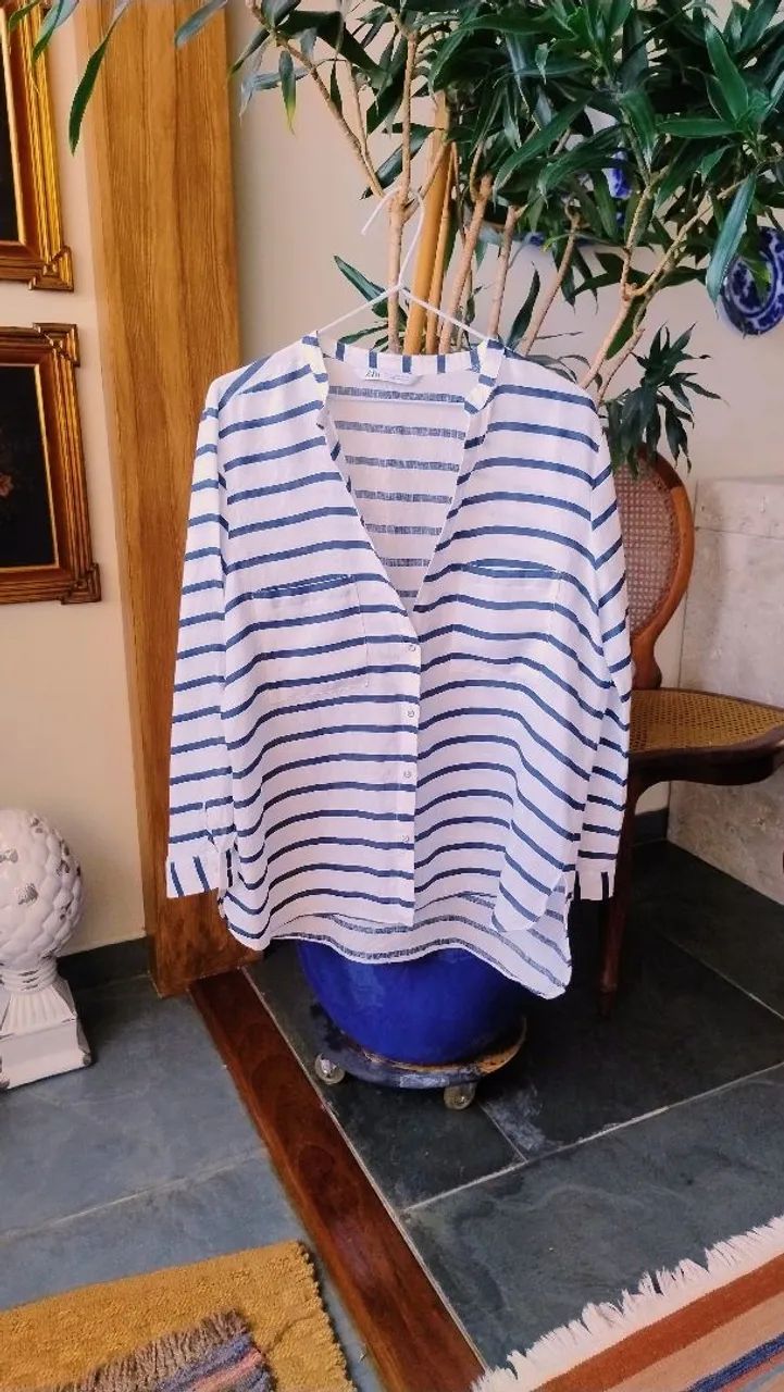 Camisa Listrada Zara Oversized Azul e Branca