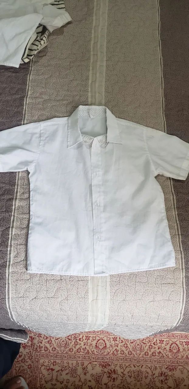 Camisas e blusas tam. 4 anos - Foto 2