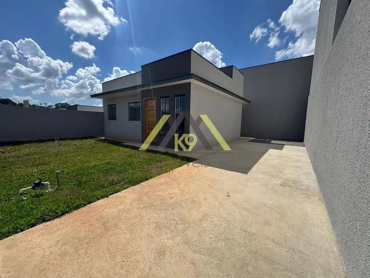 CASAS COM 3 DORMITÓRIOS NO SÃO DIMAS EM COLOMBO