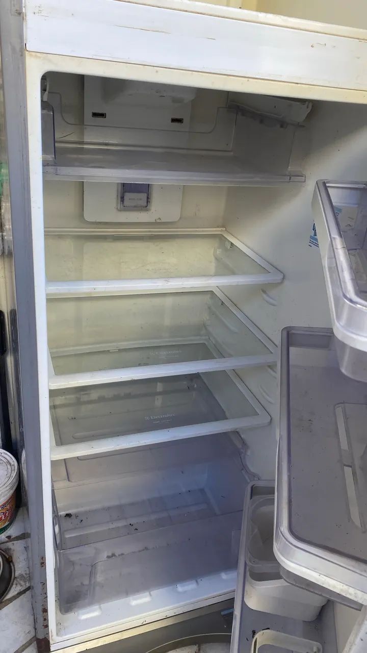 Vendo geladeira eletrolux - Foto 4