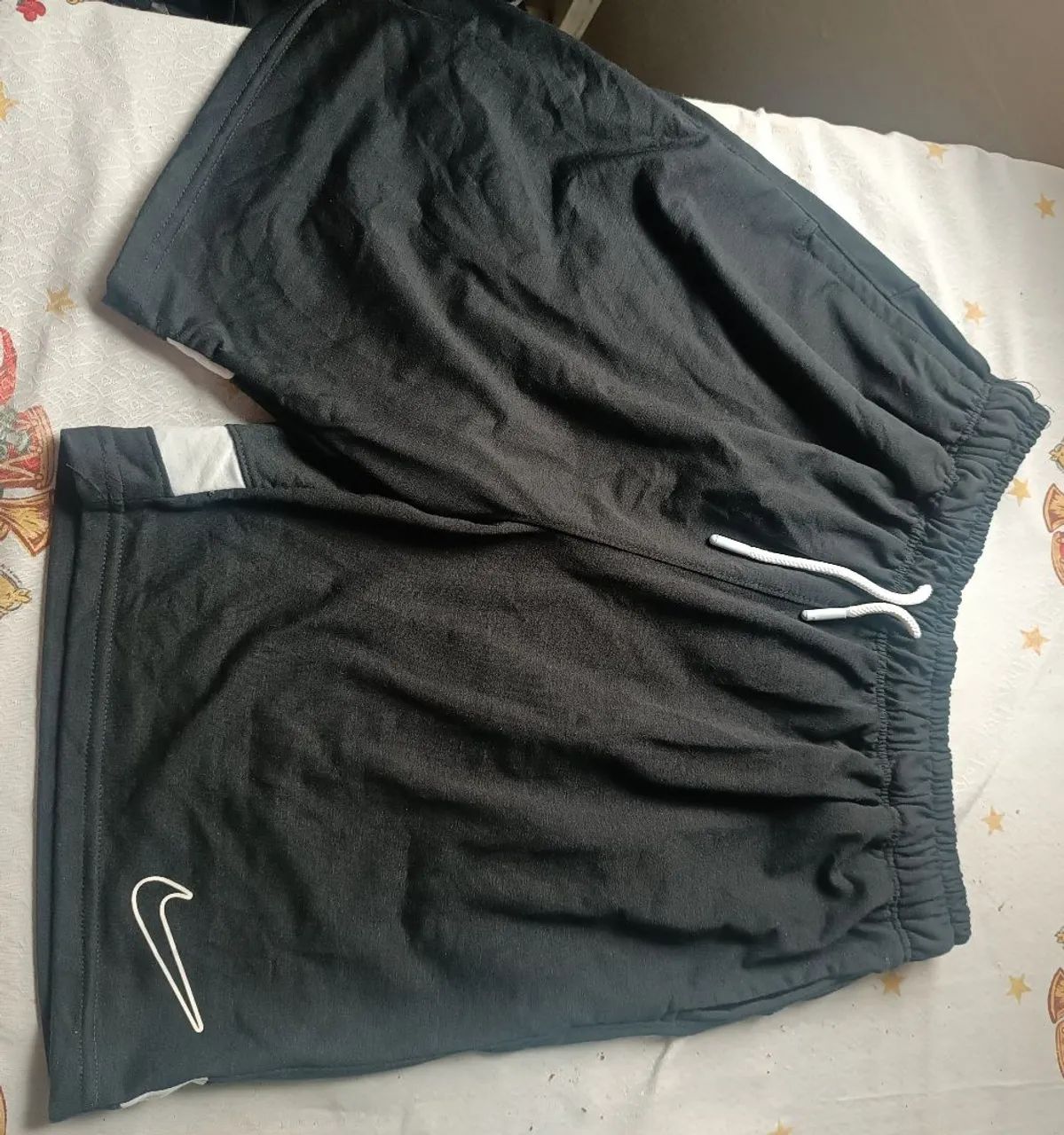 Bermuda Moletom NIKE masculina (NOVA) - GG - Foto 2