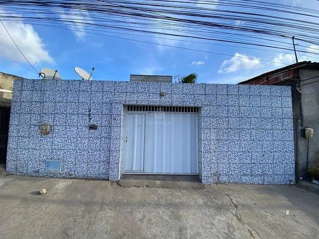 CASA NA VILA LUIZÃO