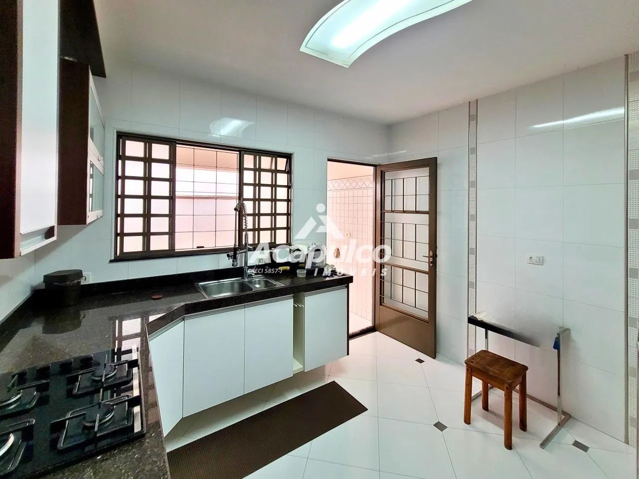 Casa para alugar com 03 quartos, 01 suíte no bairro Jardim Nossa Senhora do Carmo em Ameri - Foto 5
