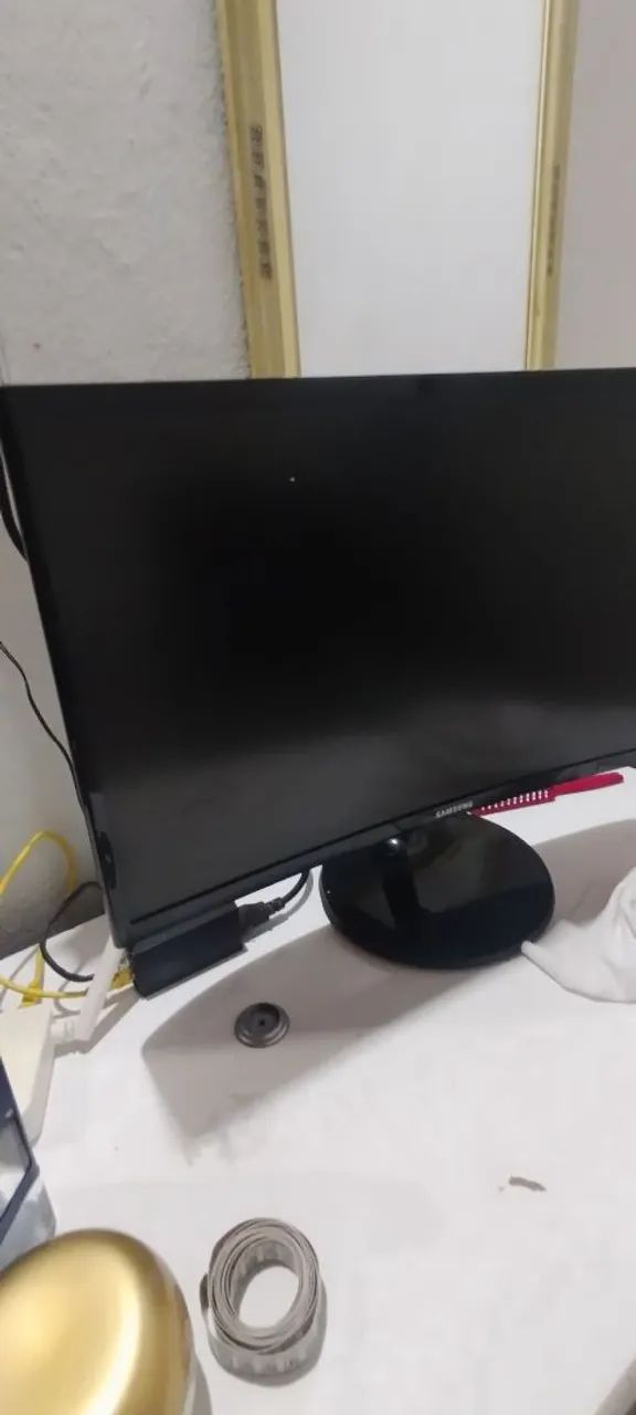 Monitor curvo 23.5 polegadas Samsung!
