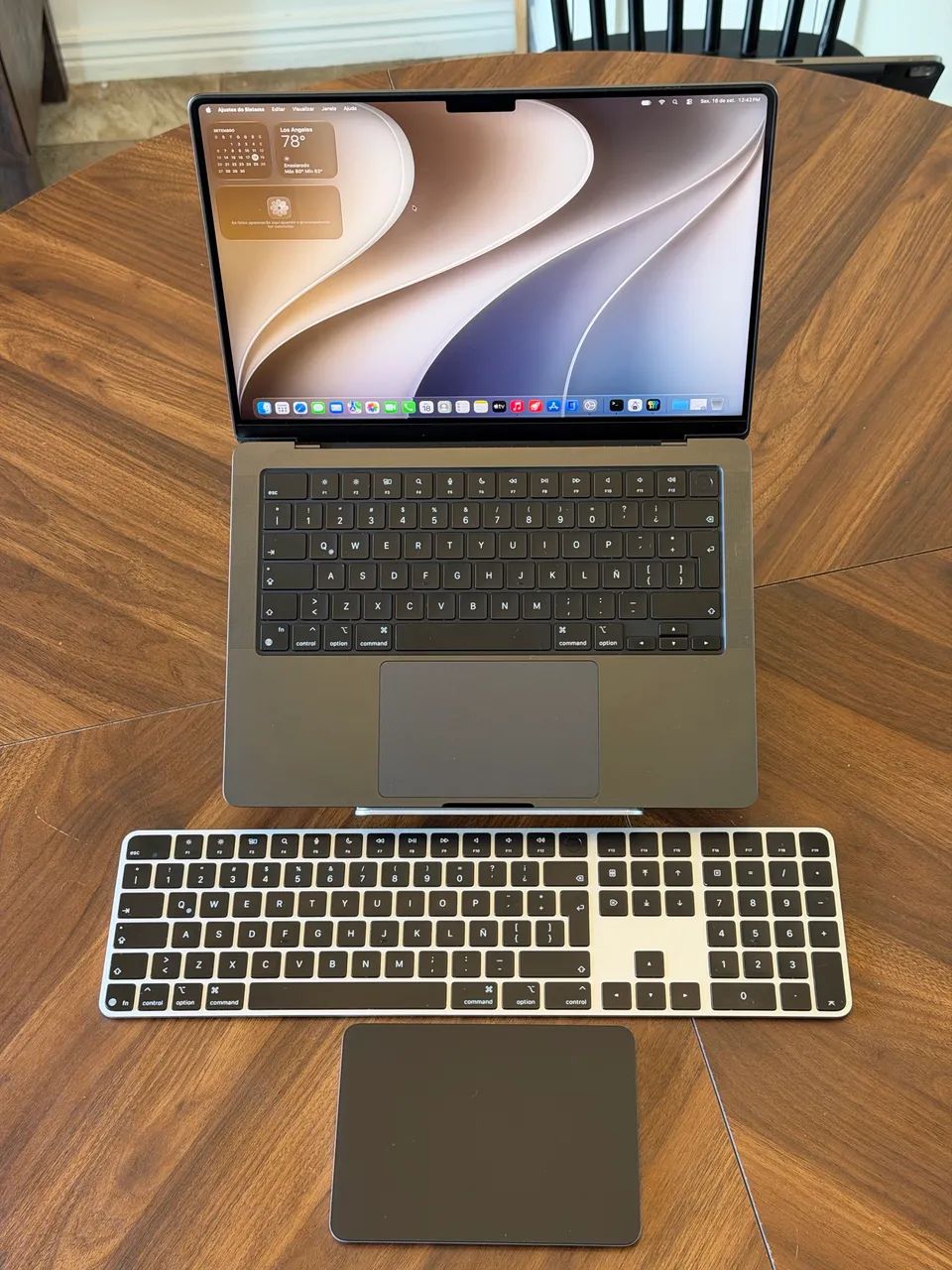 MacBook Pro 14 M4 Max - 36GB RAM - 1TB SSD com Brindes e Apple