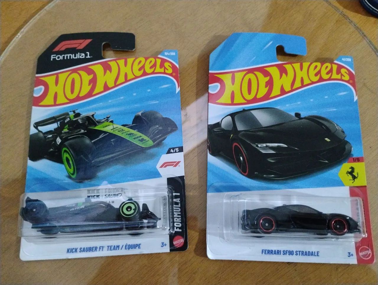 Hot Wheels fórmula 1 e Ferrari sf90.