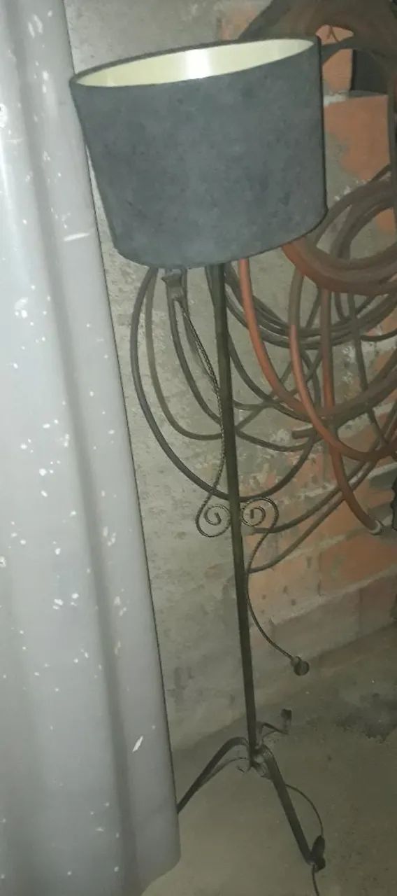 Abajur de Chão 