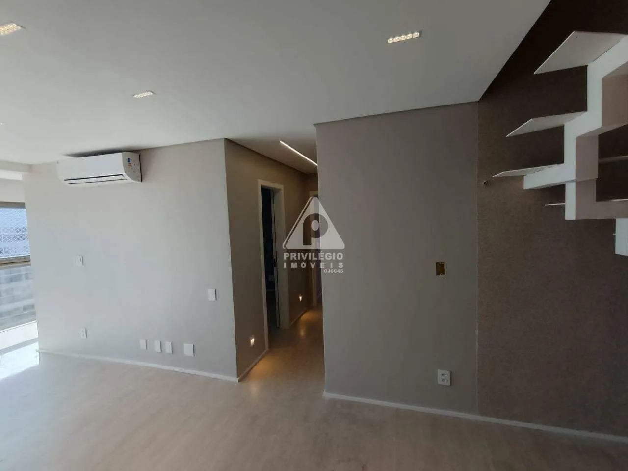 COBERTURA DUPLEX LOCALIZADA NO RIO 2 , 4 QUARTOS COM PISCINA 171º - Foto 4