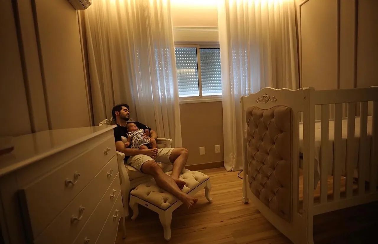 Kit Berço + Poltrona + Puff+ Cômoda Recém nascido