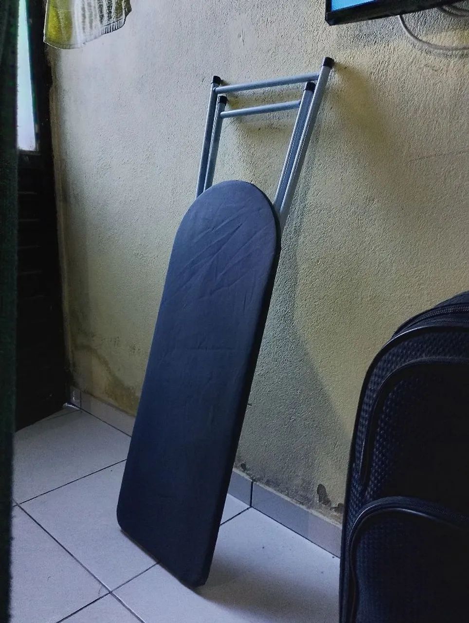 VENDO PASSA ROUPA EM BOM ESTADO DE USO 