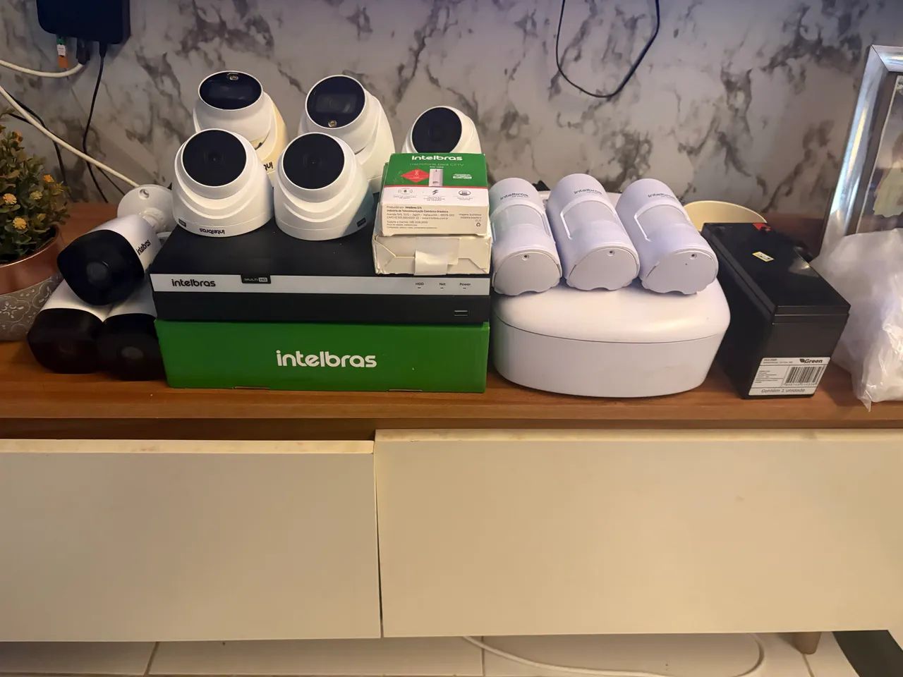 ? KIT COMPLETO DE SEGURANÇA INTELBRAS ? 8 CÂMERAS + DVR 3TB + ALARME