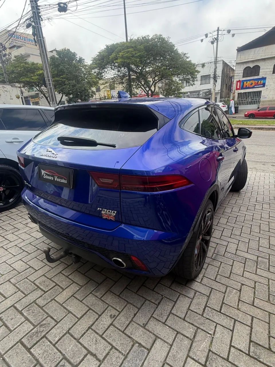 Jaguar E-Pace R-dynamic SE 2.0 AWD 300cv Aut. 2018 - Foto 3