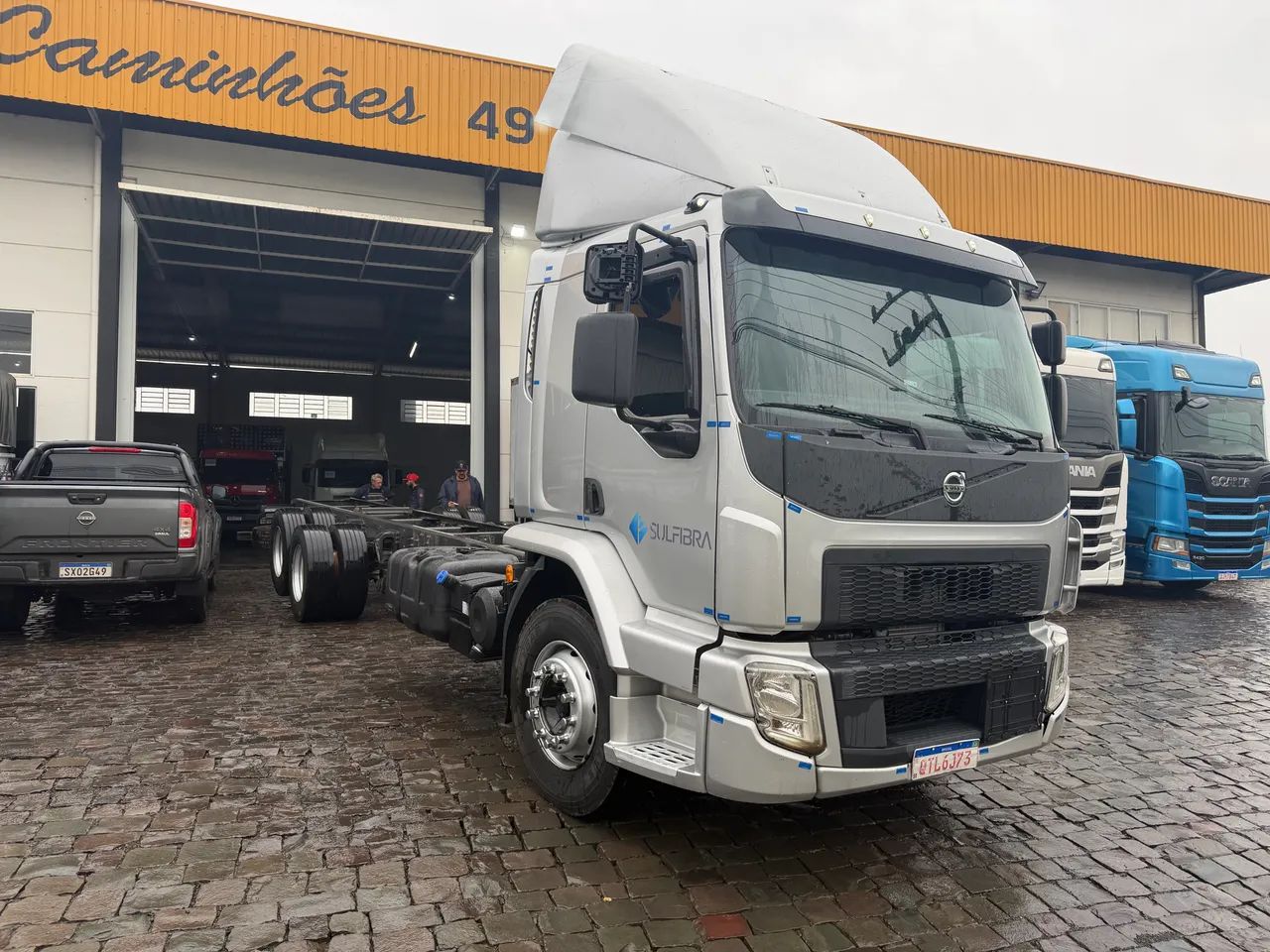 Volvo 270 automático  - Foto 2