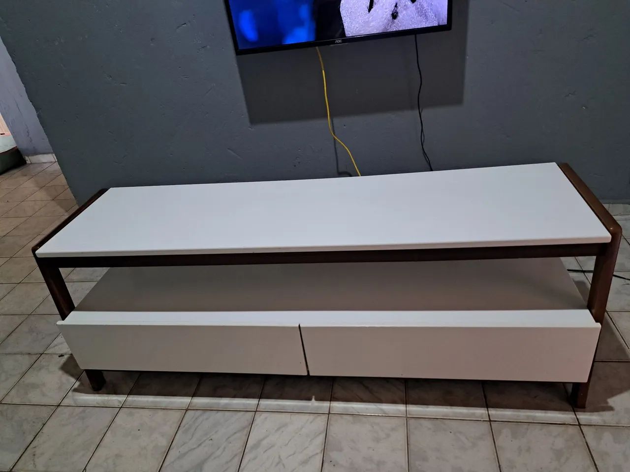 Living room rack, delivery available