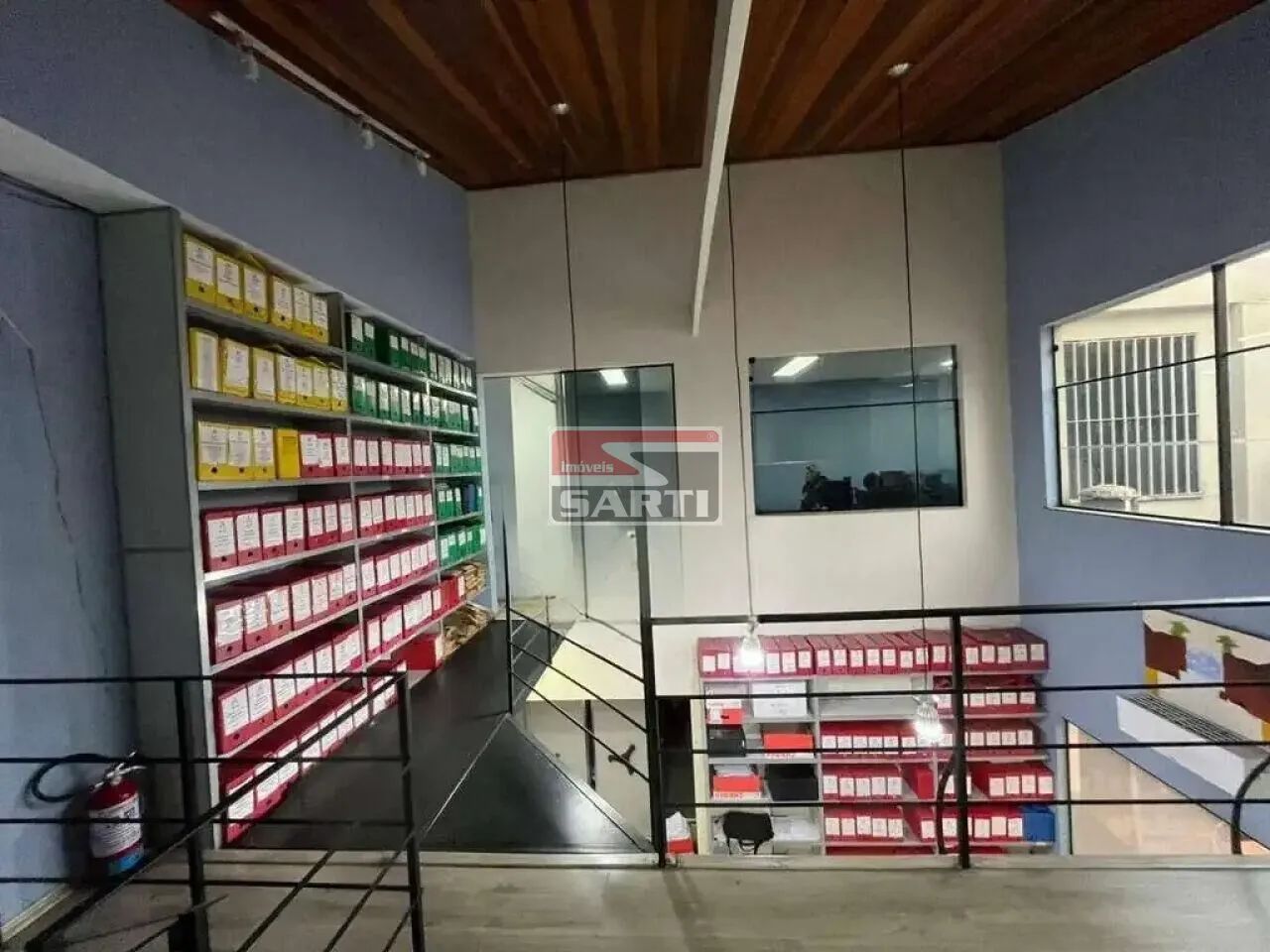 EXCELENTE IMÓVEL COMERCIAL BEM AMPLO PRÓXIMO Á ESTAÇÃO DO METRÔ - Foto 4