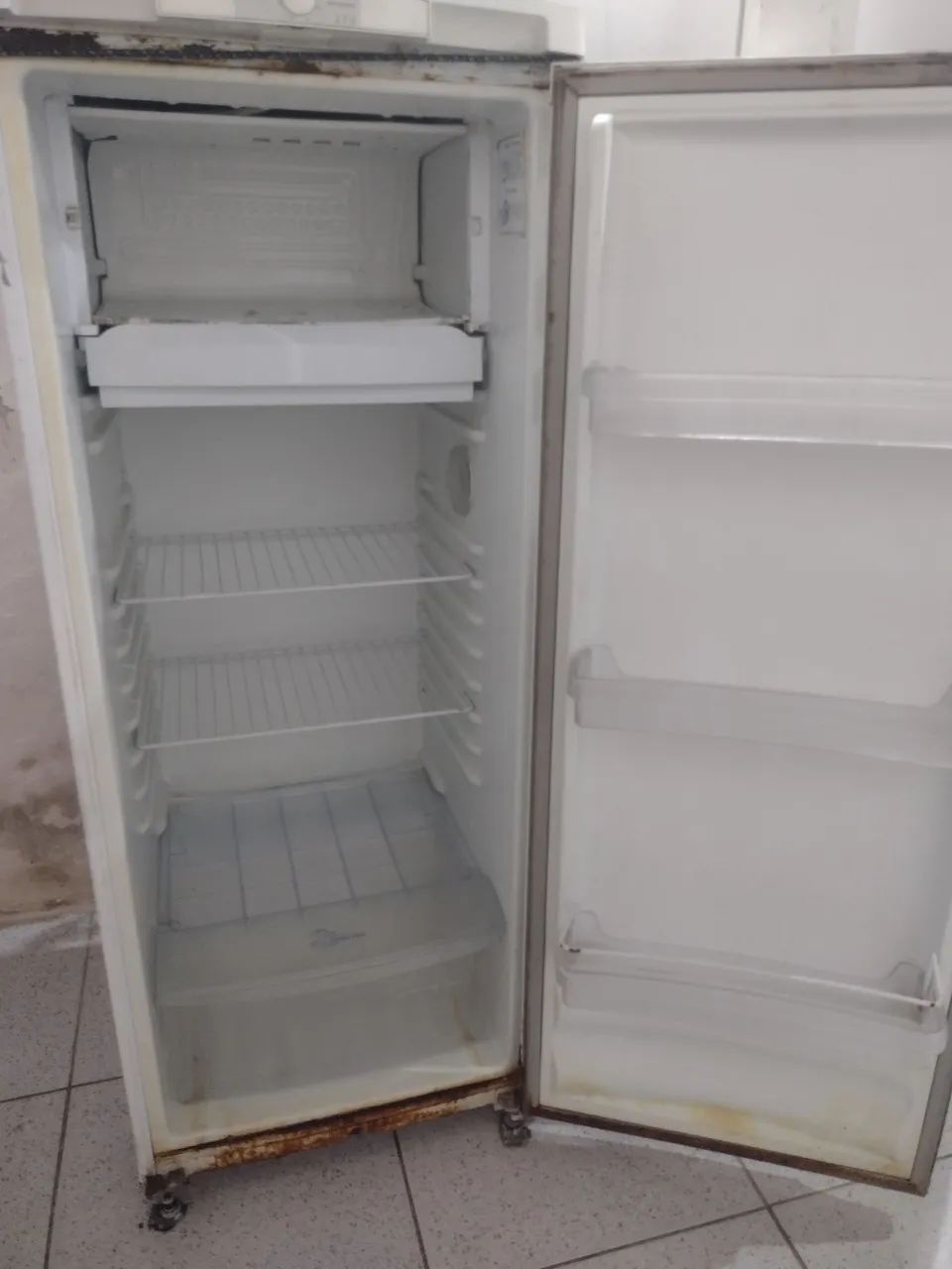  2 Geladeira usada  - Foto 4