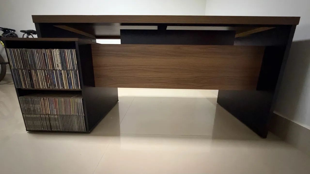 Ótima mesa de escritório!  - Foto 2