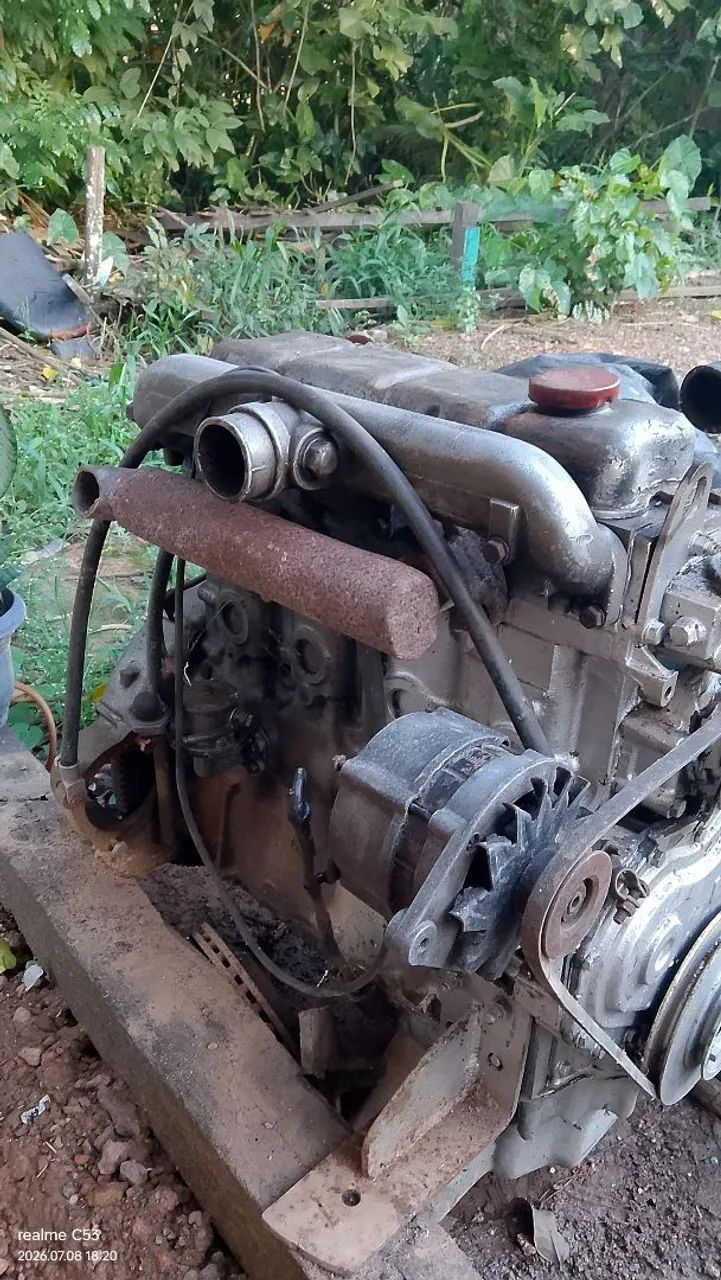Vende-se esse motor Perkins de 4 cilindros  - Foto 3