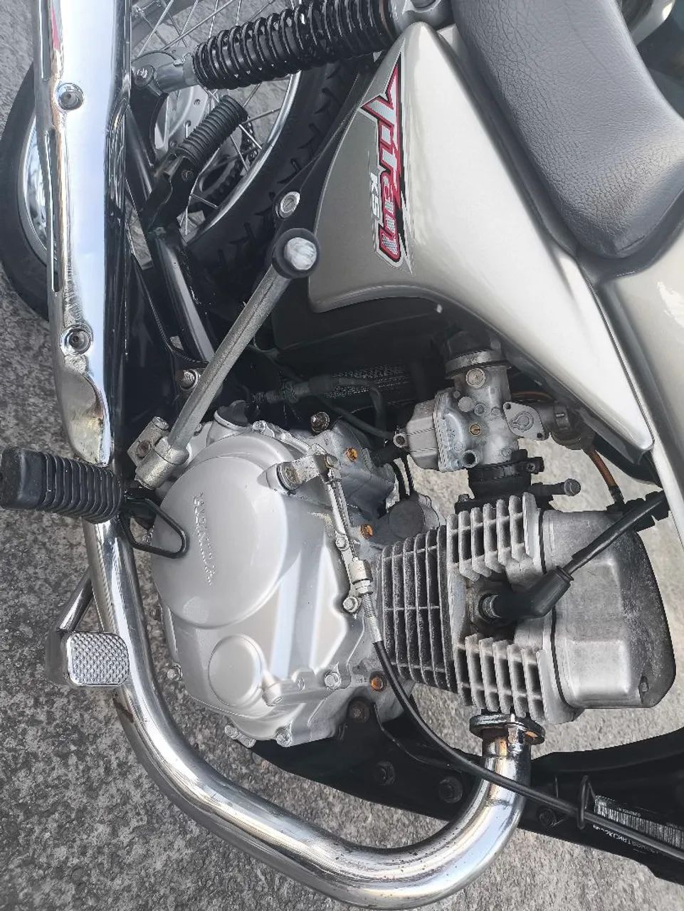 VENDO TITAN 150 ES 2008 - Foto 4