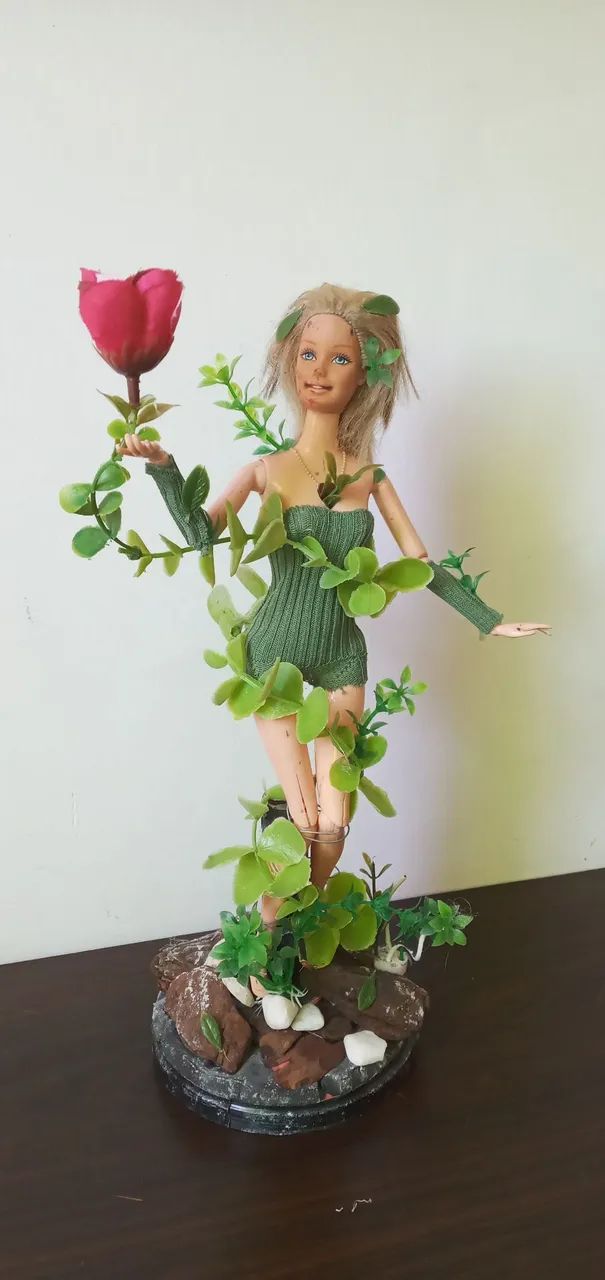 Boneca tipo escultura  - Foto 2