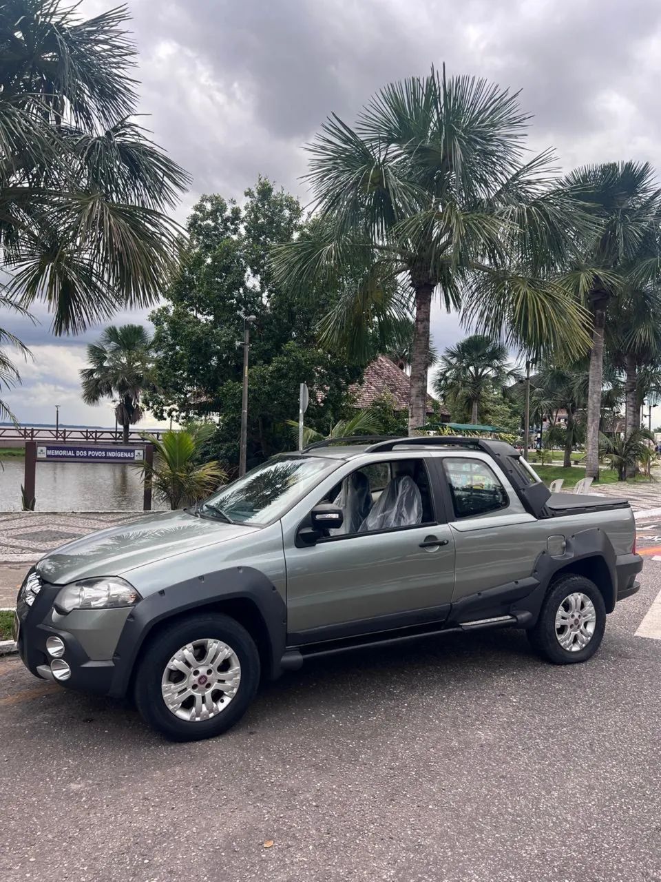 Fiat Strada Adventure1.8/ 1.8 Locker Flex CD 2012 - Foto 5