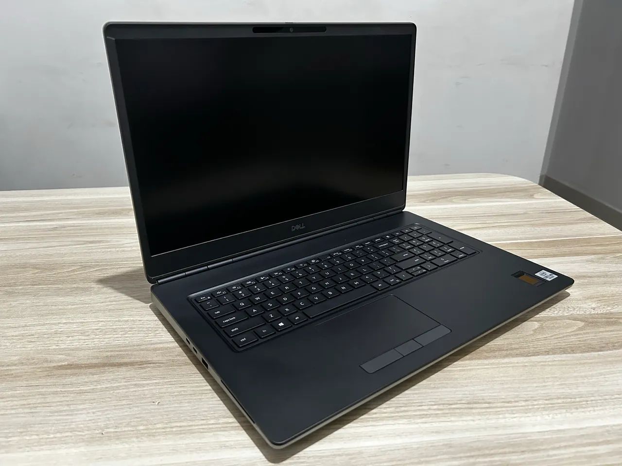Notebook Dell Precision 7750 i7 10ª 32GB GPU 6GB 256GB de SSD