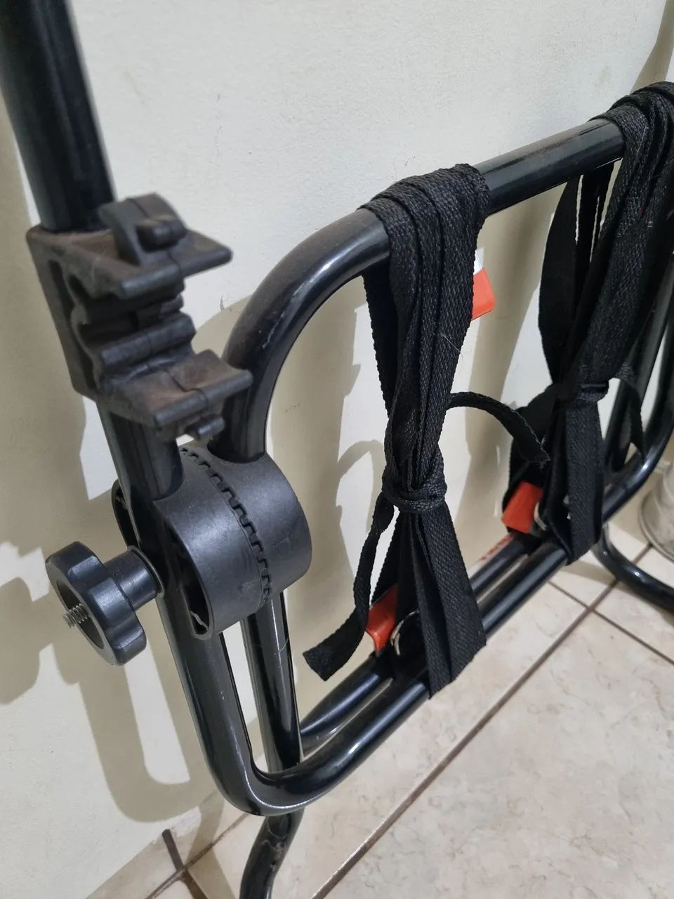 Vendo Porta Bikes para Carro - Foto 2