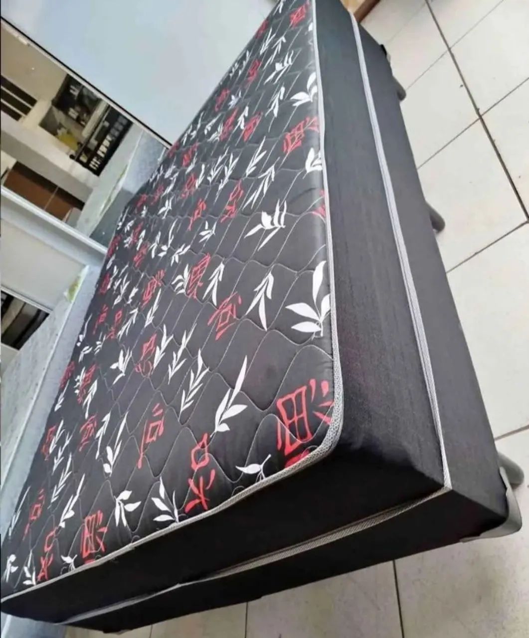 Camas box novas, acompanha colchão!  - Foto 2